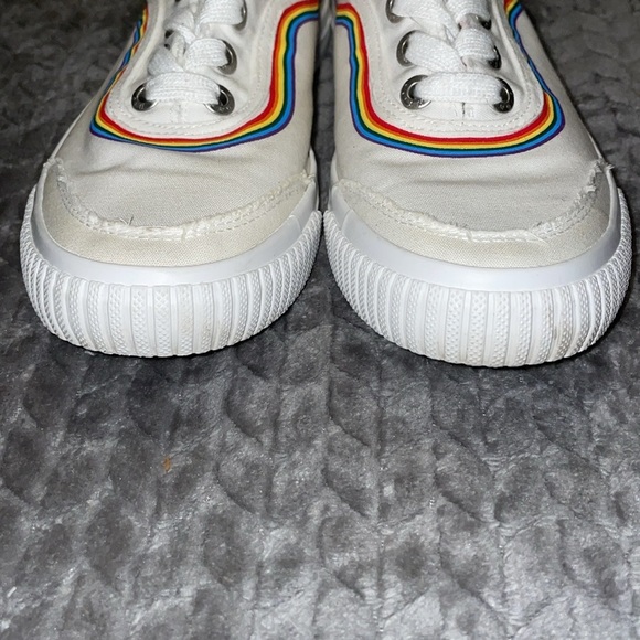 Blowfish sz 8 white w/rainbow - Picture 5 of 8